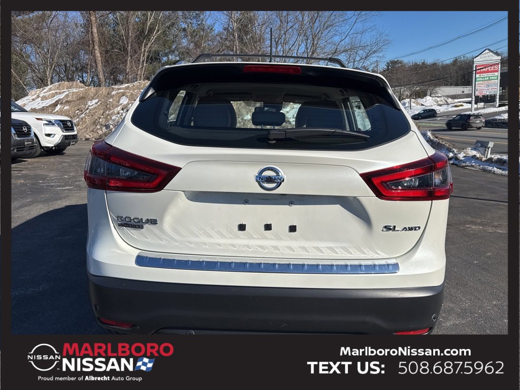 Used 2020 Nissan Rogue Sport SL image 6
