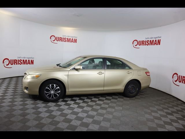 Used 2011 Toyota Camry LE image 8