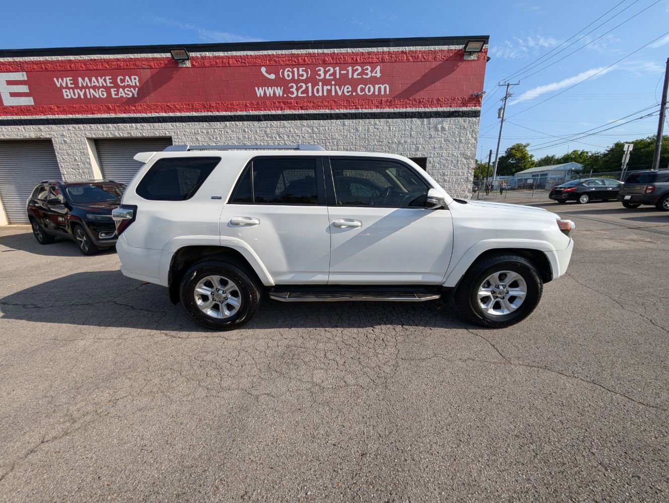 Used 2014 Toyota 4Runner SR5 Premium RWD image 5