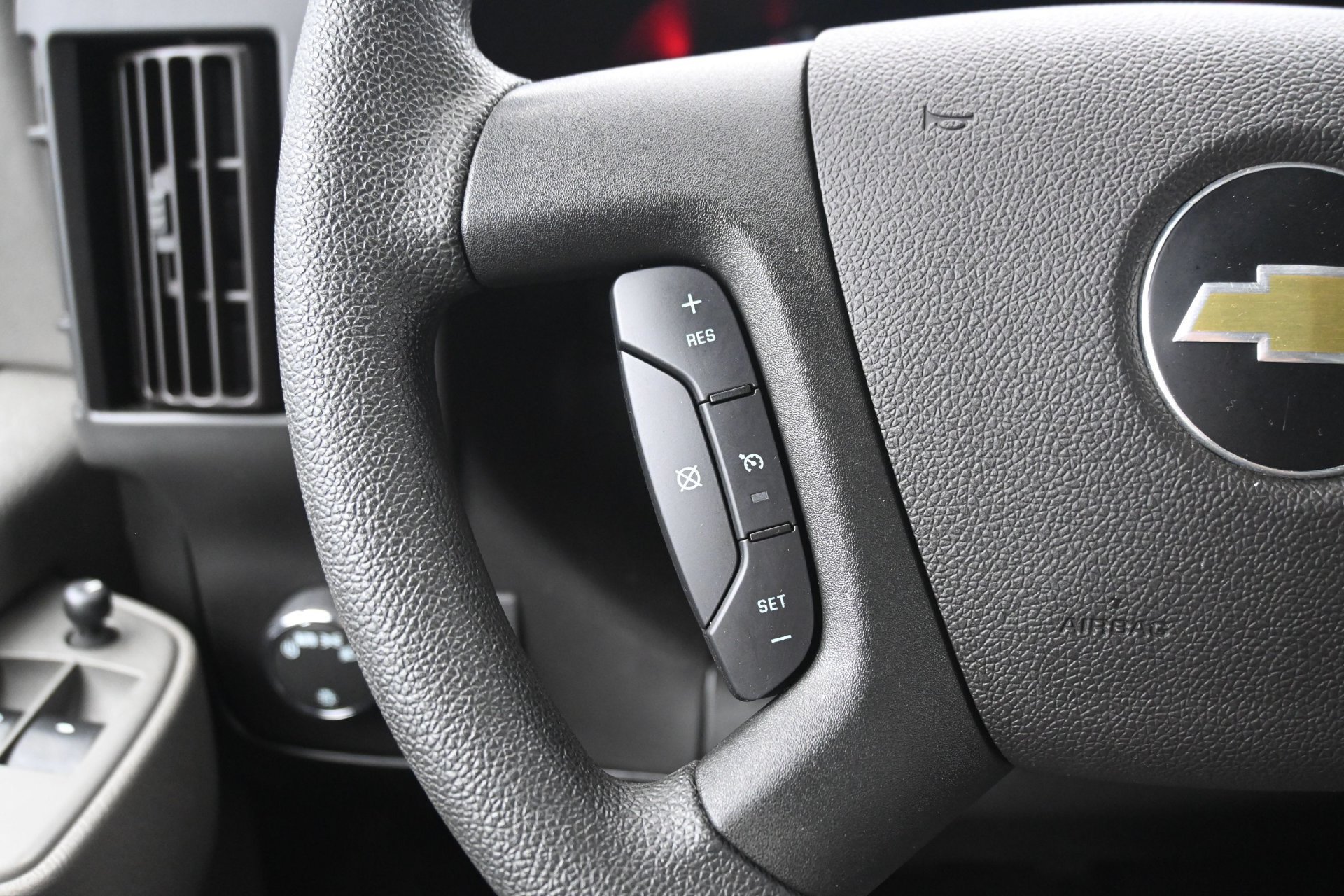 Used 2019 Chevrolet Express 3500 LT w/ LT Preferred Equipment Group RWD image 22