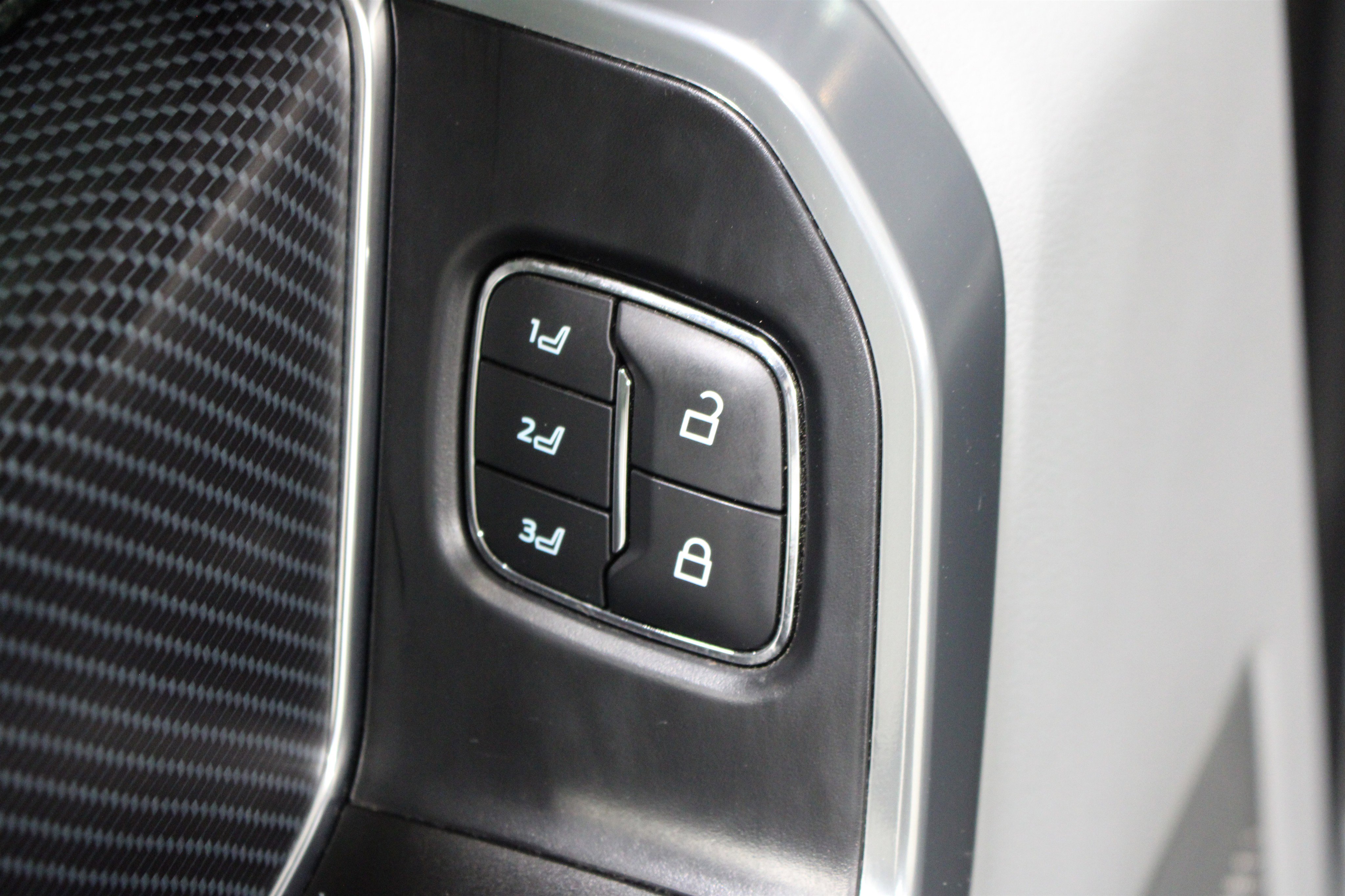 Used 2022 Ford F150 Limited AWD/4WD image 8