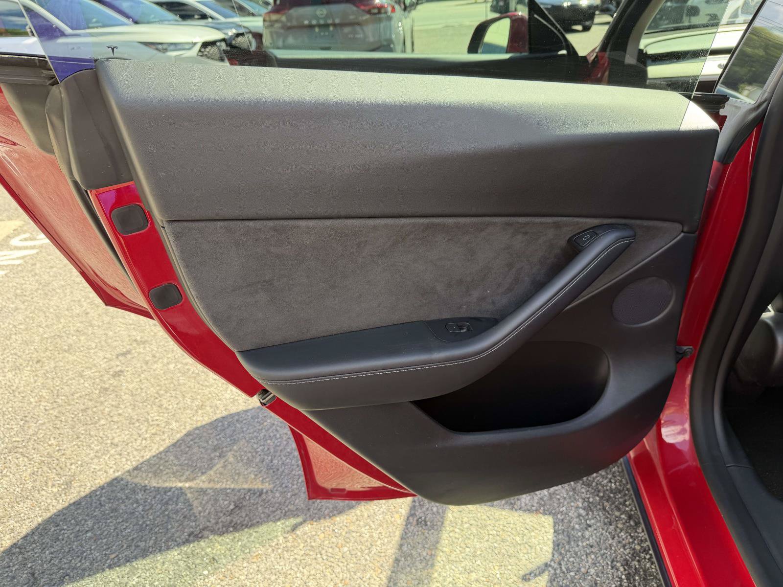 Used 2021 Tesla Model Y Long Range AWD/4WD image 16