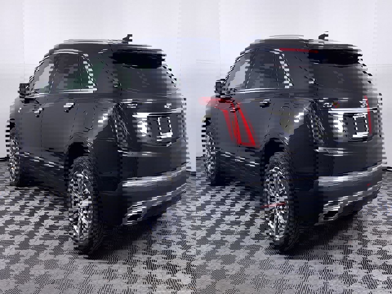 Certified 2025 Cadillac XT5 Premium Luxury FWD image 35