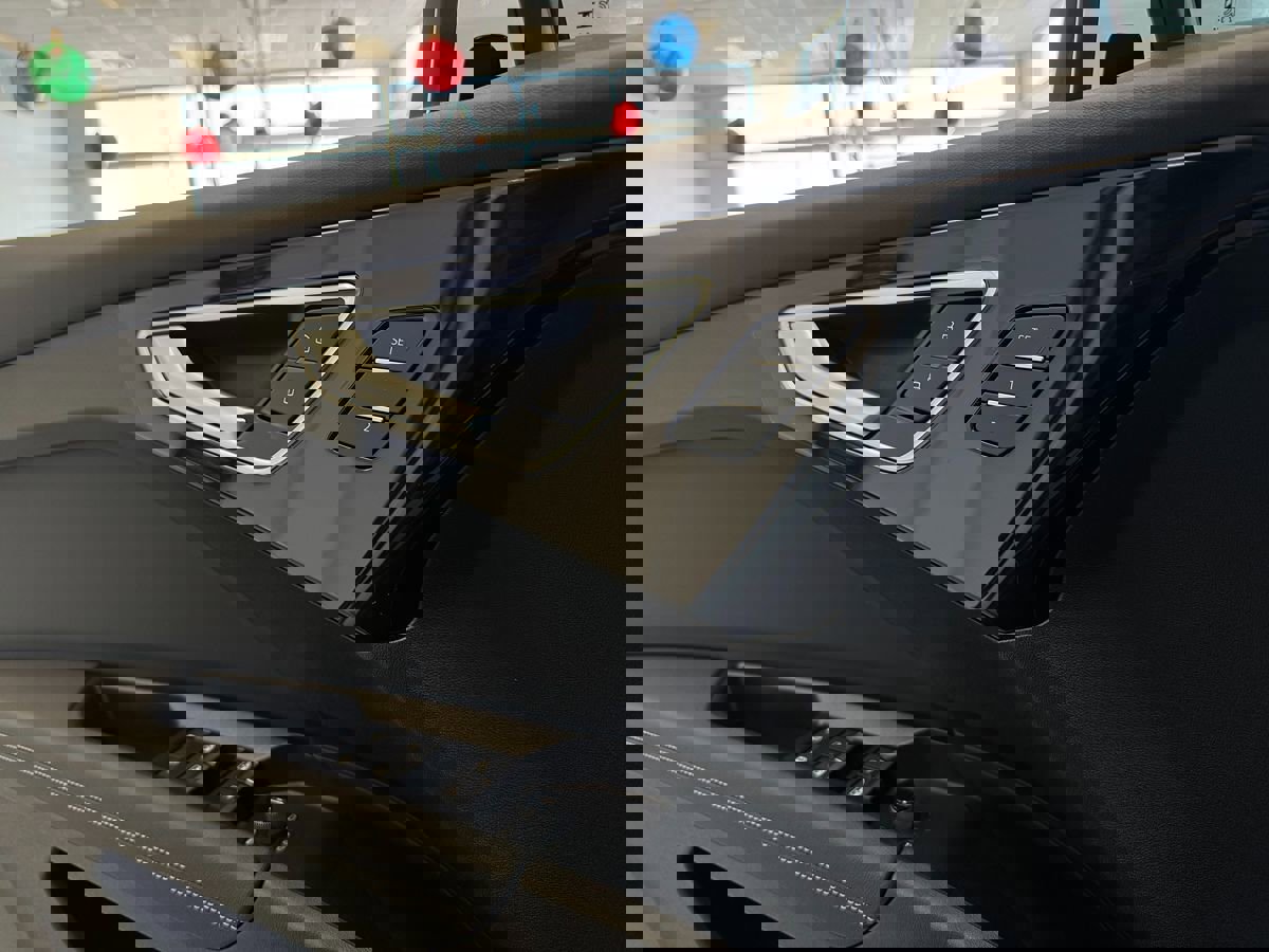 Used 2024 Audi Q4 e-tron Premium Plus w/ Premium Plus image 10