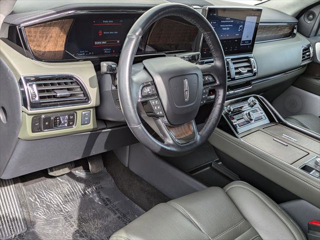 New 2023 Lincoln Navigator L Black Label AWD/4WD image 12