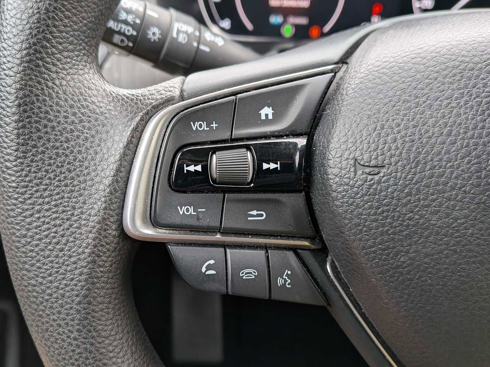 Used 2019 Honda Accord EX image 24