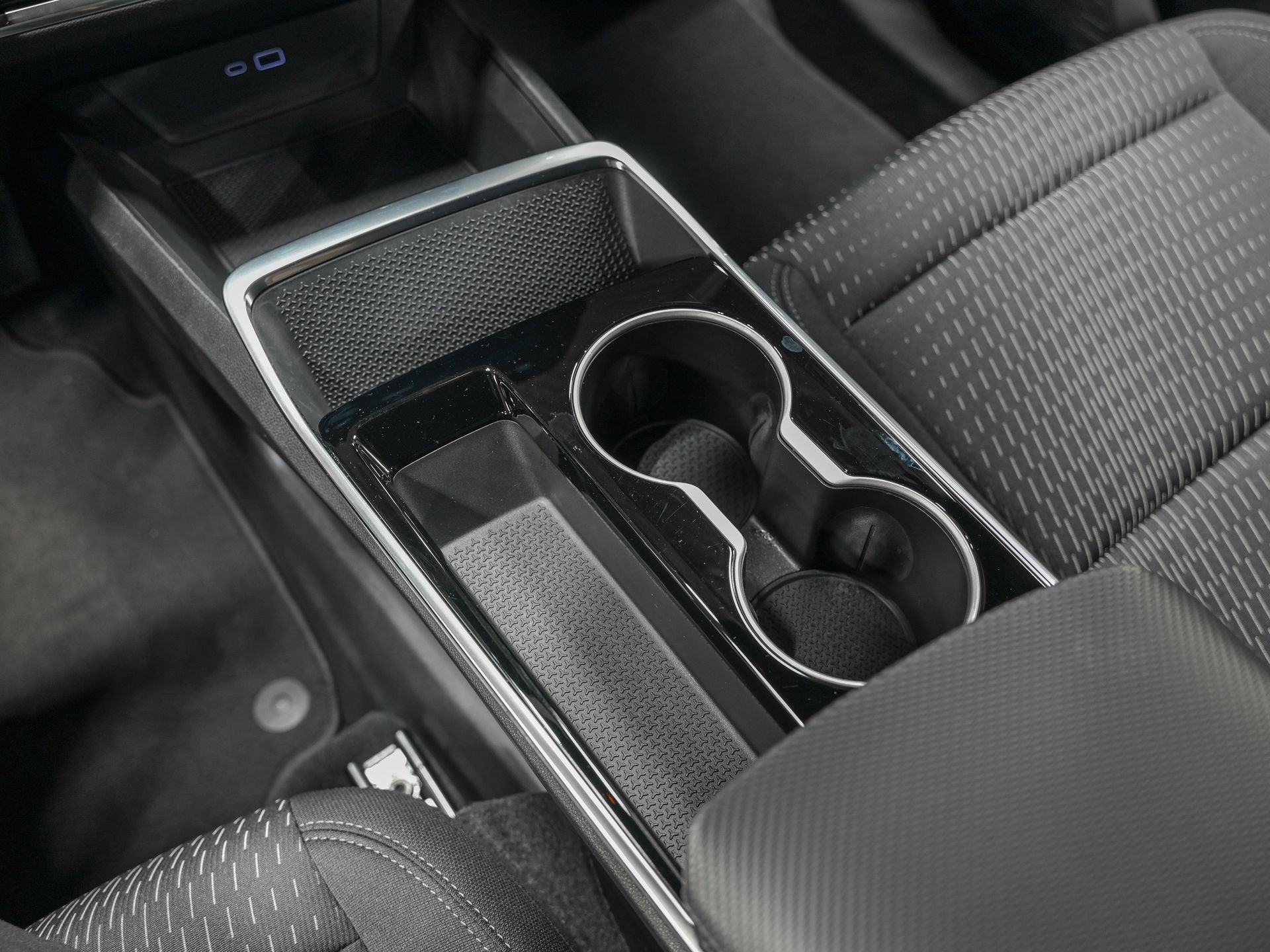 Used 2025 Chevrolet Equinox LT w/ Safety and Technology Package image 23