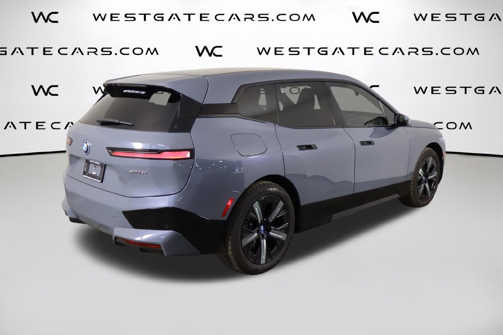Used 2023 BMW iX xDrive50 w/ Premium Package AWD/4WD image 48