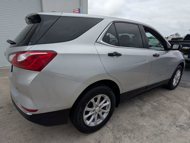 Used 2019 Chevrolet Equinox LT w/ Driver Convenience Package AWD/4WD image 18