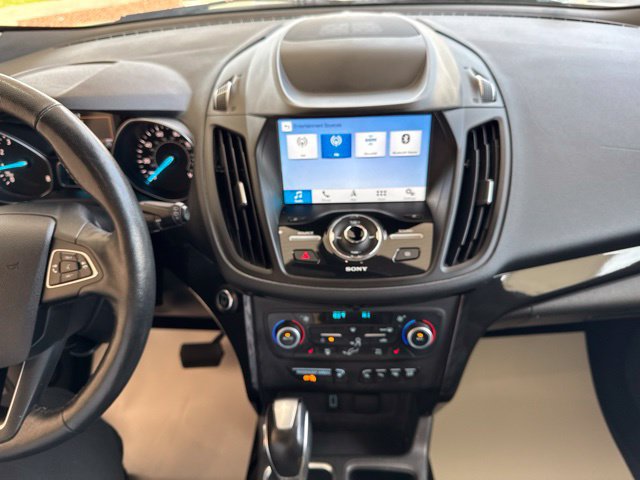 Used 2019 Ford Escape Titanium AWD/4WD image 22