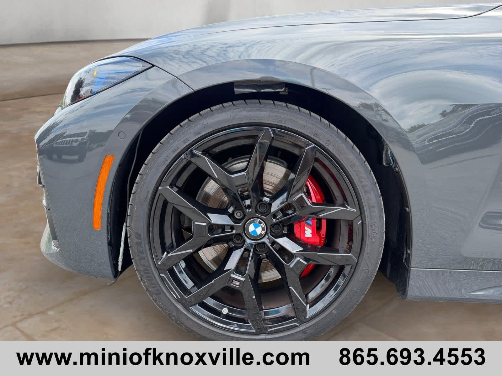Used 2026 BMW M440i Convertible RWD image 9