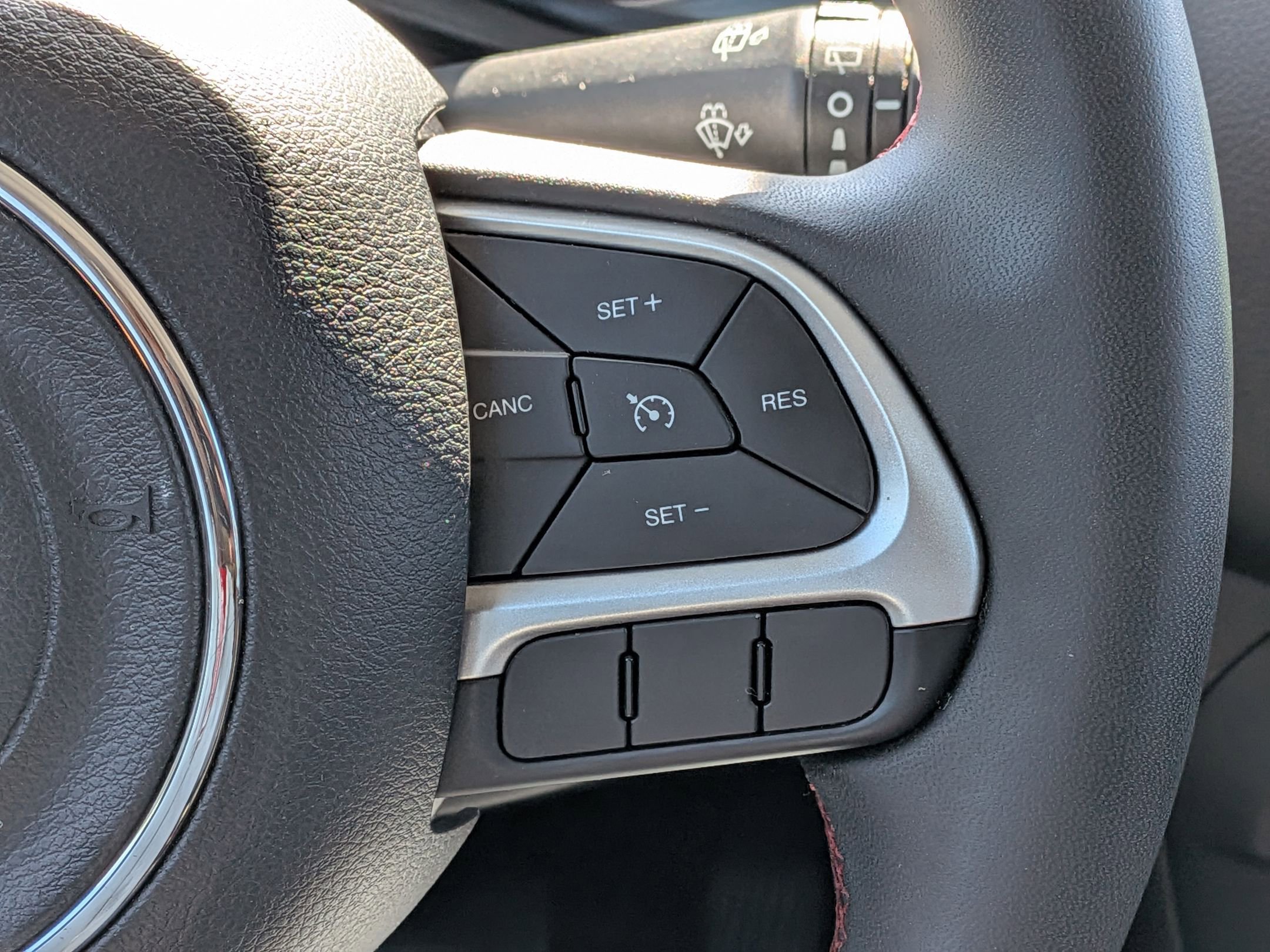 Used 2023 Jeep Renegade Trailhawk AWD/4WD image 18