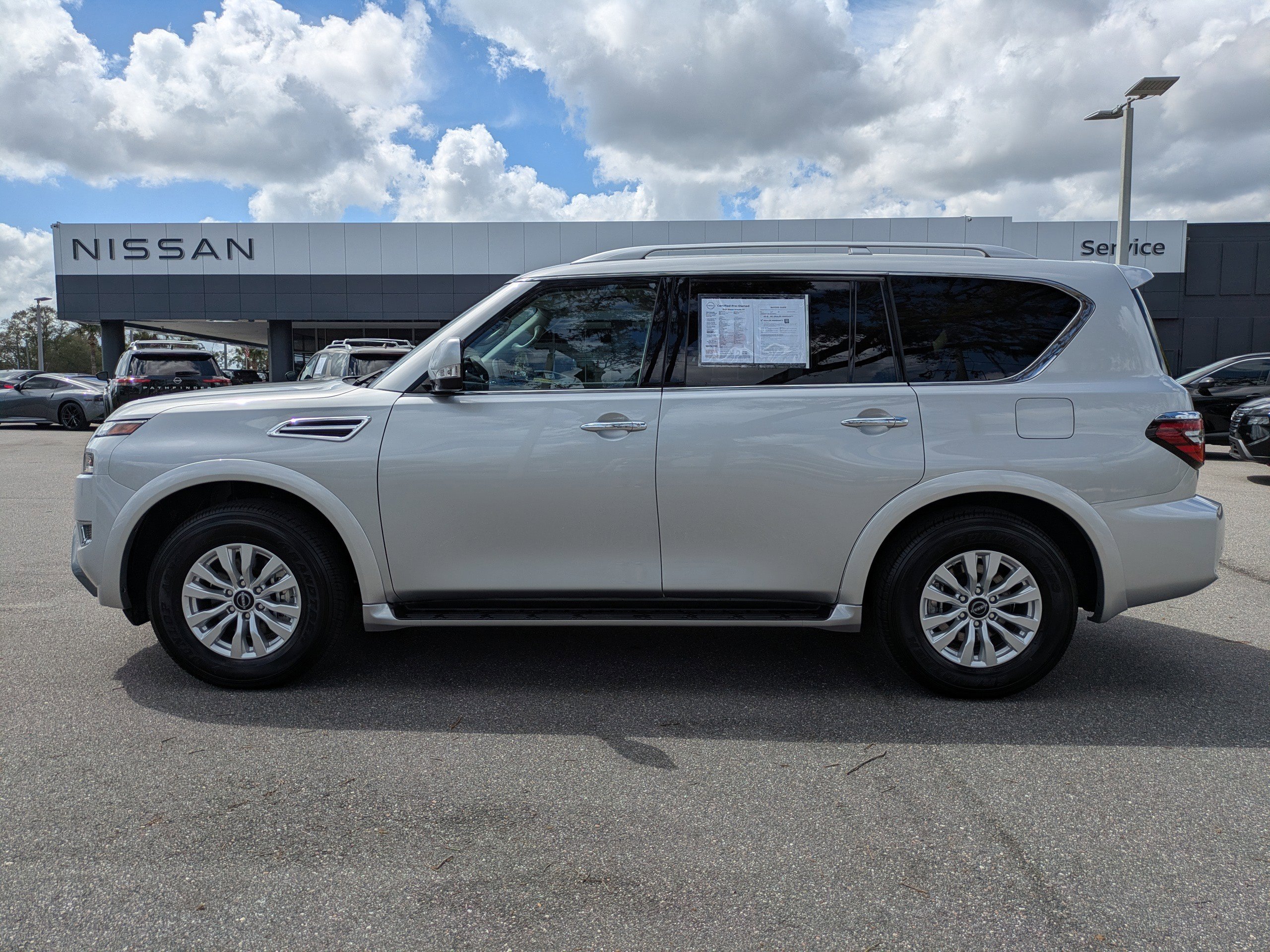 Certified 2024 Nissan Armada SV AWD/4WD image 7