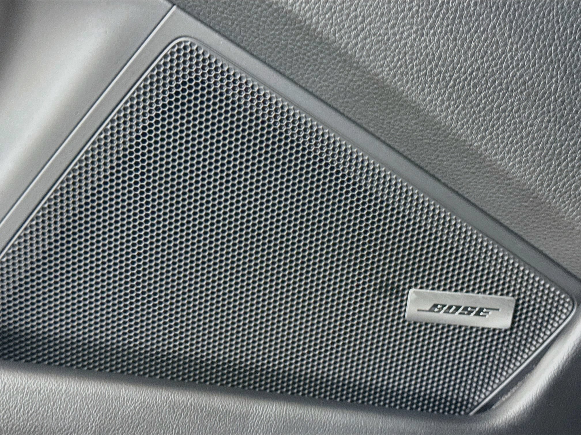 Certified 2025 Porsche 911 Carrera T RWD image 12