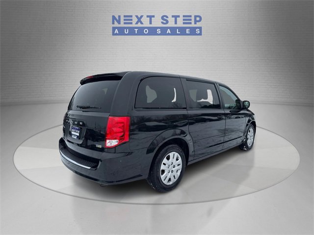 Used 2016 Dodge Grand Caravan SE w/ Quick Order Package 29E SE image 8
