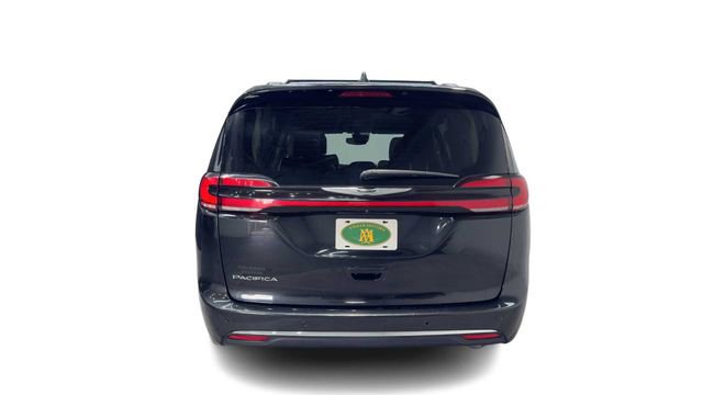 Used 2021 Chrysler Pacifica Touring-L image 3