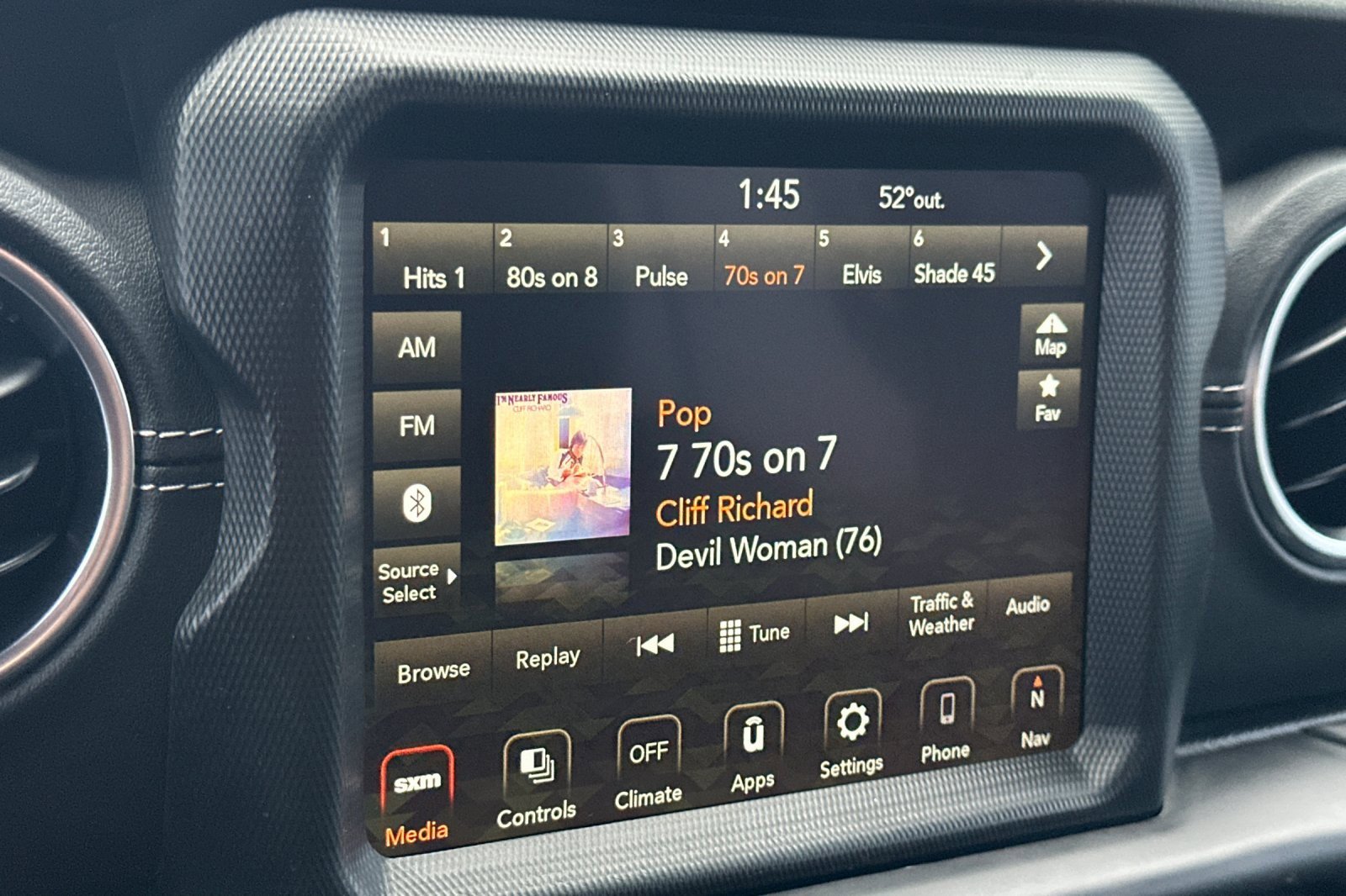 Used 2022 Jeep Wrangler Unlimited Sahara image 20