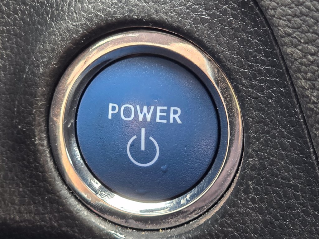 Used 2021 Toyota RAV4 XLE w/ Convenience Package AWD/4WD image 31