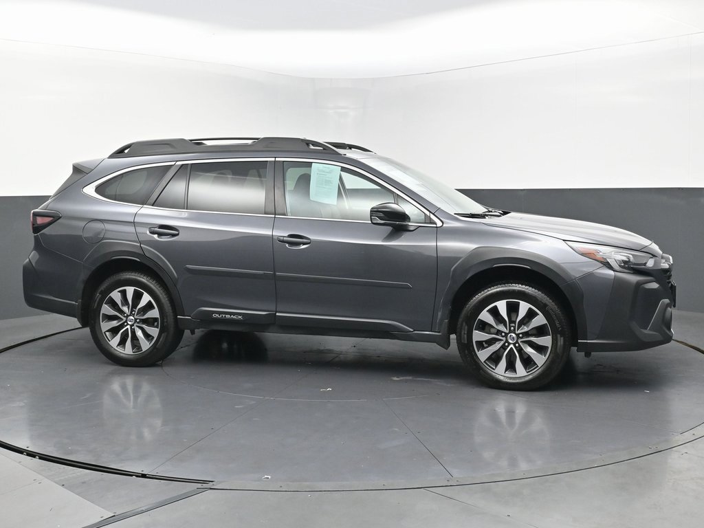 Used 2023 Subaru Outback Limited XT image 6