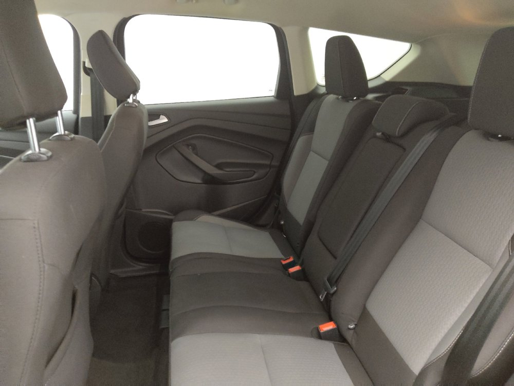 Used 2018 Ford Escape SE image 18