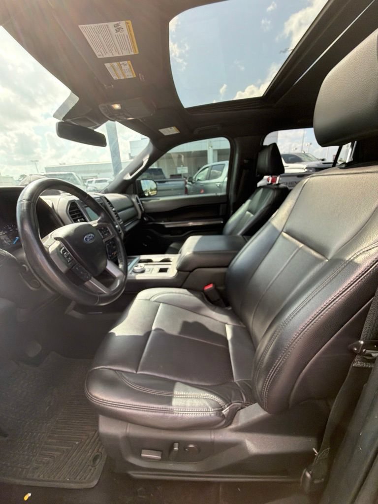 Used 2021 Ford Expedition XLT RWD image 2