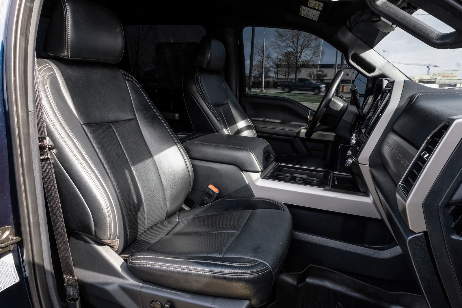 Used 2022 Ford F250 Lariat w/ Lariat Ultimate Package image 38