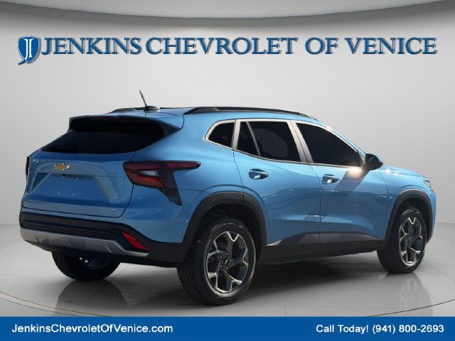 New 2026 Chevrolet Trax LT w/ Sunroof Package FWD image 3