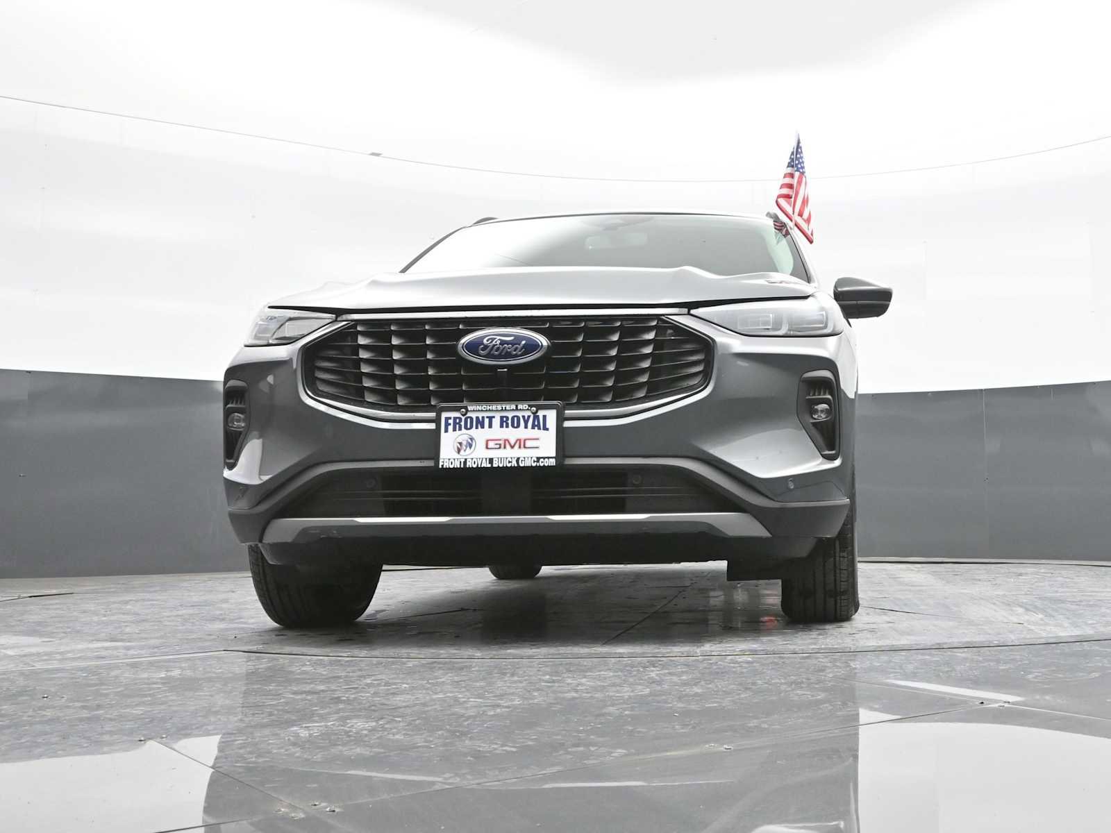 Used 2025 Ford Escape SE w/ PHEV Premium Package image 39