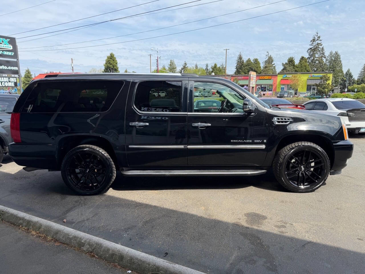 Used 2008 Cadillac Escalade ESV AWD image 9