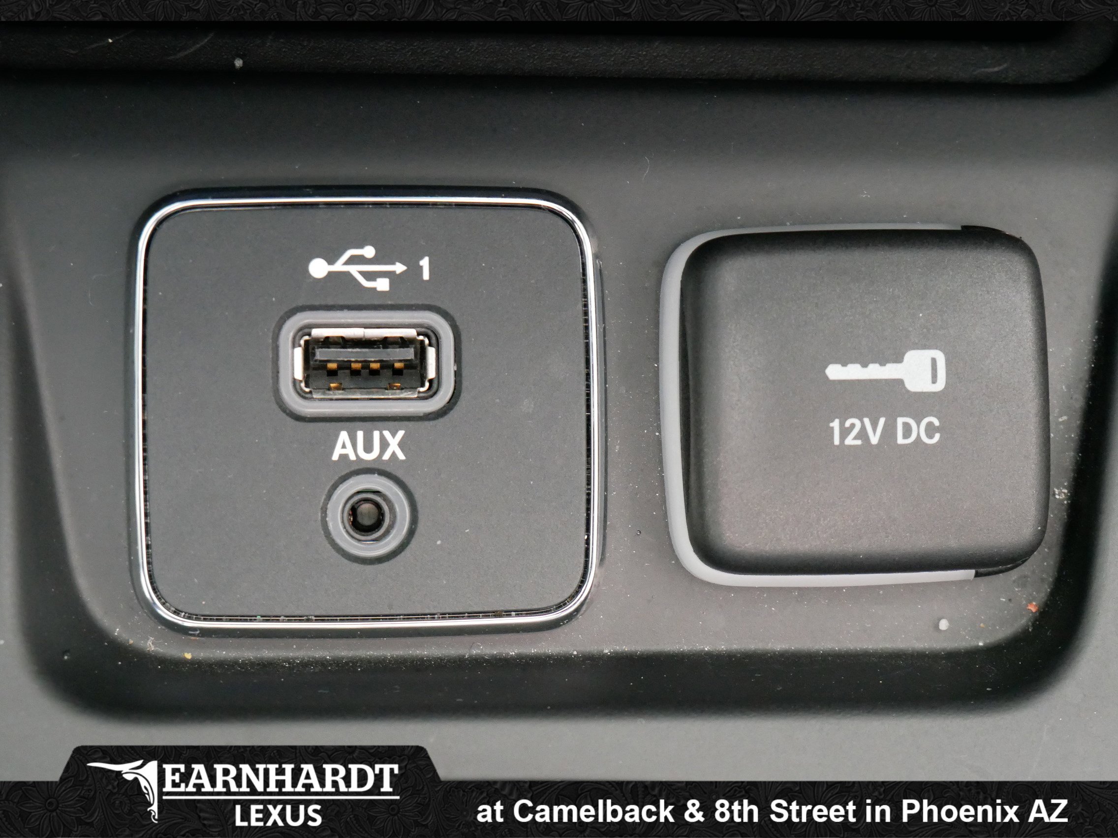 Used 2020 Jeep Cherokee Limited image 32