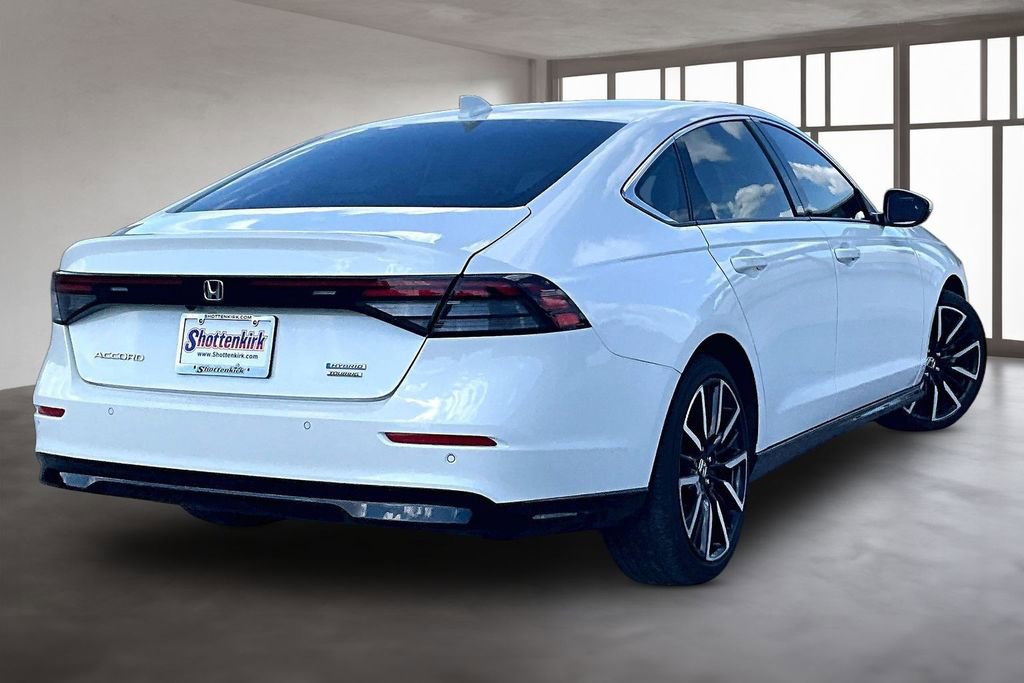 Certified 2023 Honda Accord Touring image 6