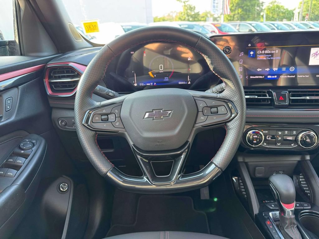 Used 2026 Chevrolet TrailBlazer RS w/ Convenience Package AWD/4WD image 23