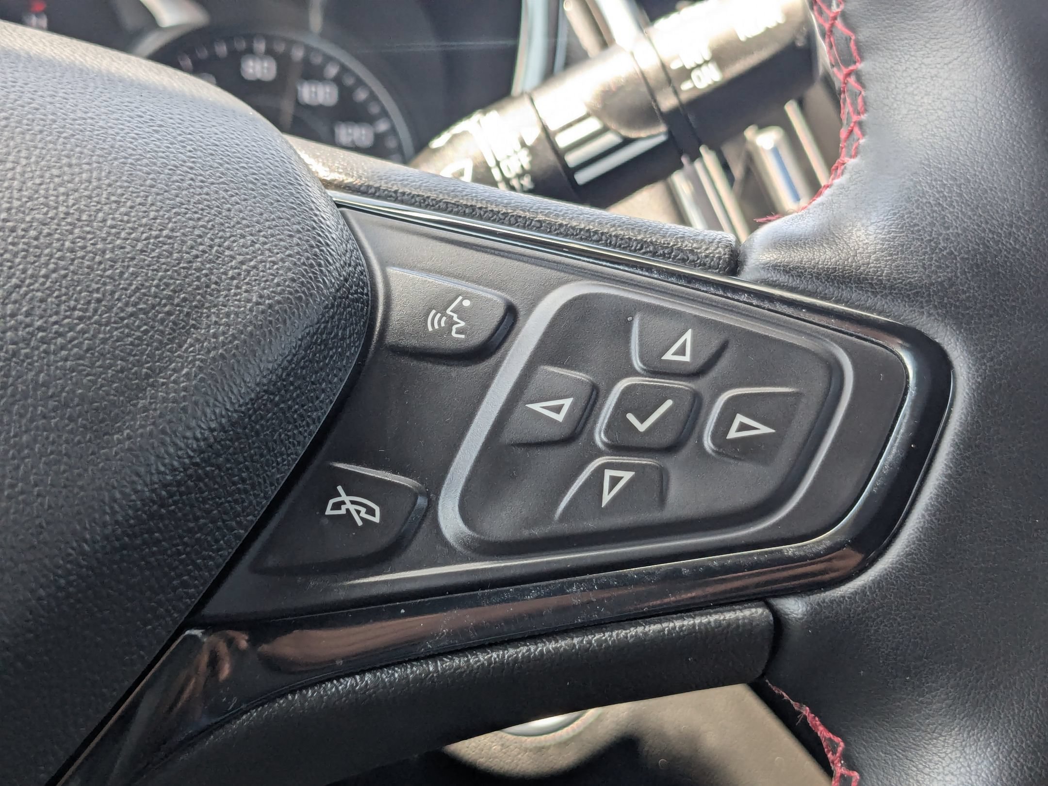 Used 2024 Chevrolet Equinox RS w/ RS Leather Package FWD image 23