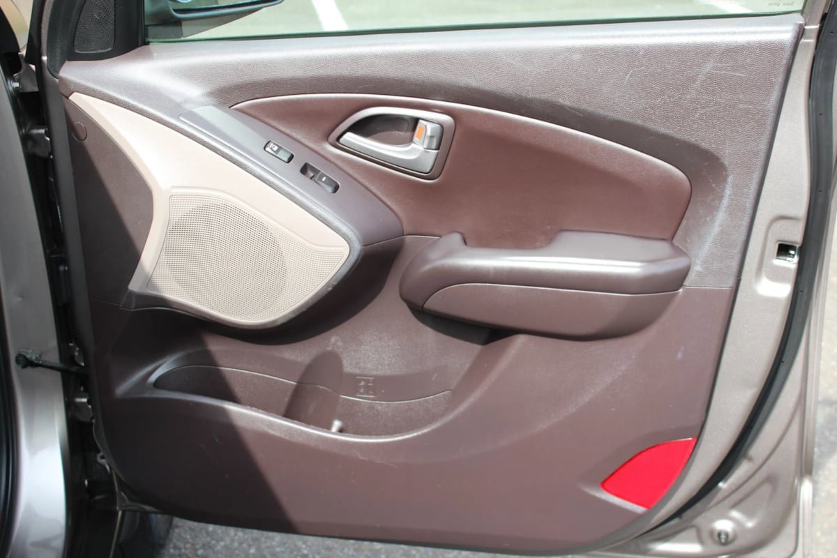 Used 2013 Hyundai Tucson Limited w/ Premium Pkg AWD/4WD image 22