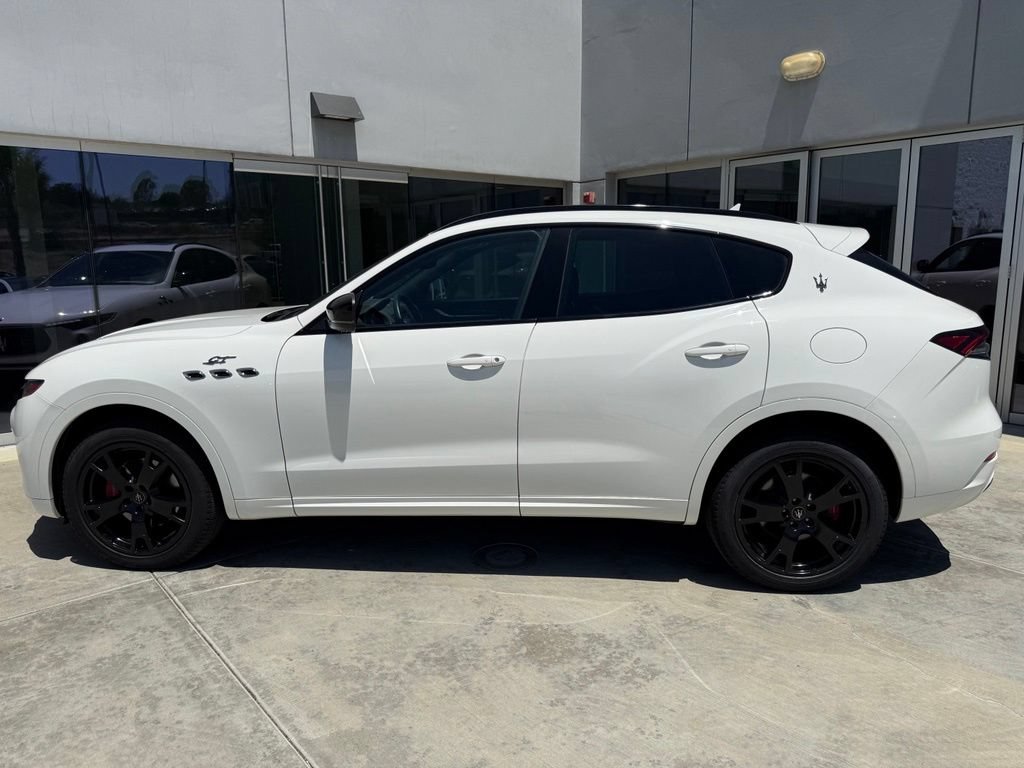 Certified 2022 Maserati Levante GT AWD/4WD image 6