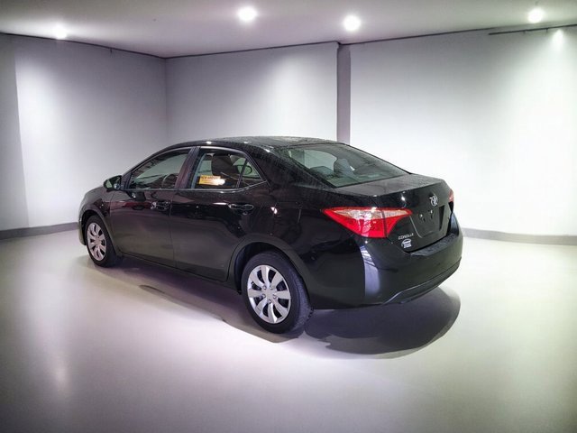 Used 2017 Toyota Corolla LE image 12