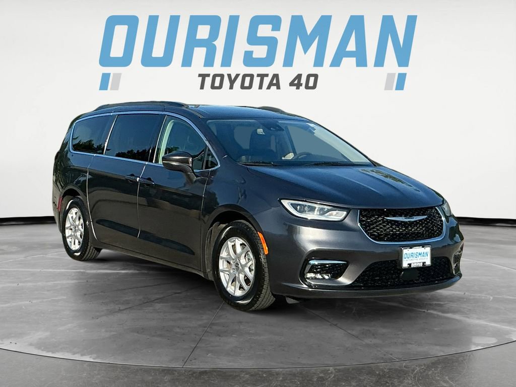 Used 2022 Chrysler Pacifica Touring-L