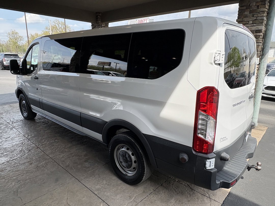 Used 2017 Ford Transit 350 XL image 7
