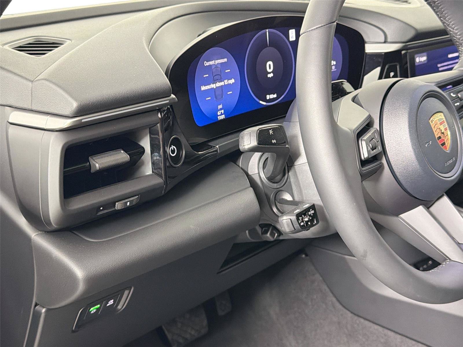 Certified 2026 Porsche Macan 4 Electric RWD image 32