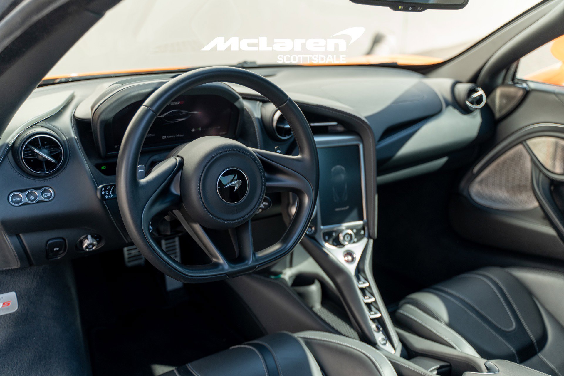 Used 2019 McLaren 720S image 25