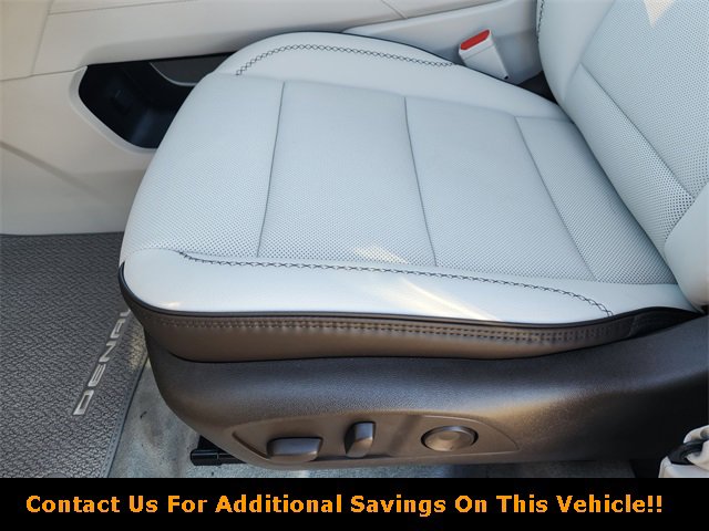 New 2026 GMC Acadia Denali w/ Super Cruise Package image 18