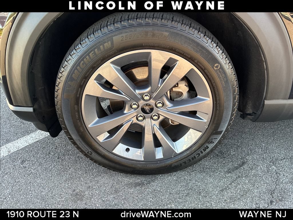 Used 2022 Ford Explorer XLT w/ Equipment Group 202A AWD/4WD image 28
