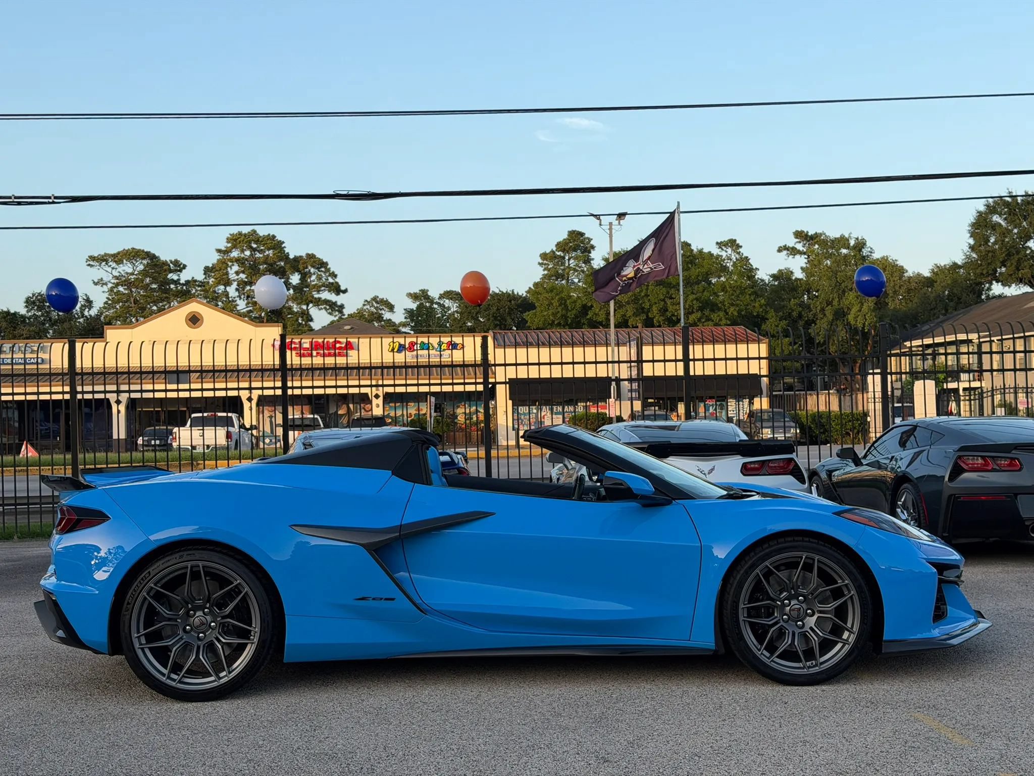 Used 2023 Chevrolet Corvette Z06 w/ Chrome Exterior Badge Package RWD image 12