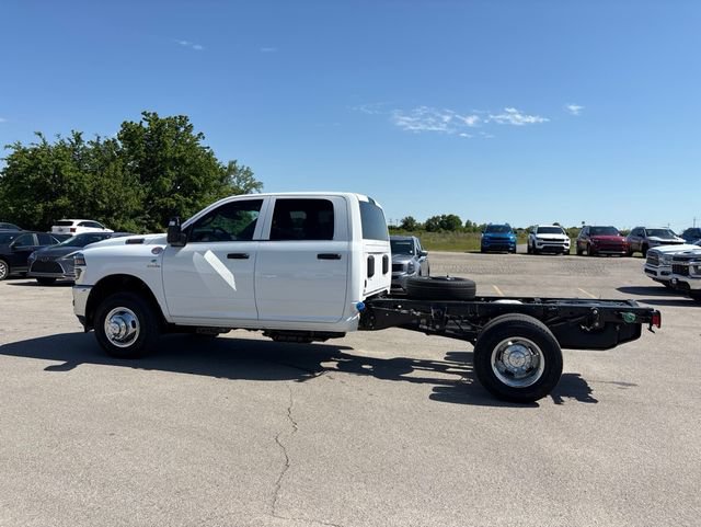 New 2026 RAM 3500 Tradesman w/ Chrome Appearance Group A AWD/4WD image 9