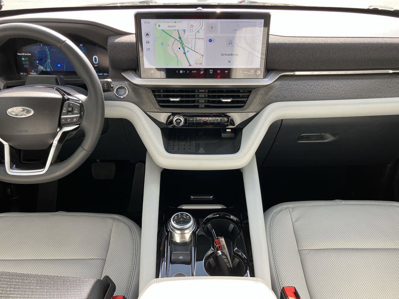 Used 2025 Ford Explorer Platinum w/ Ultimate Package image 19