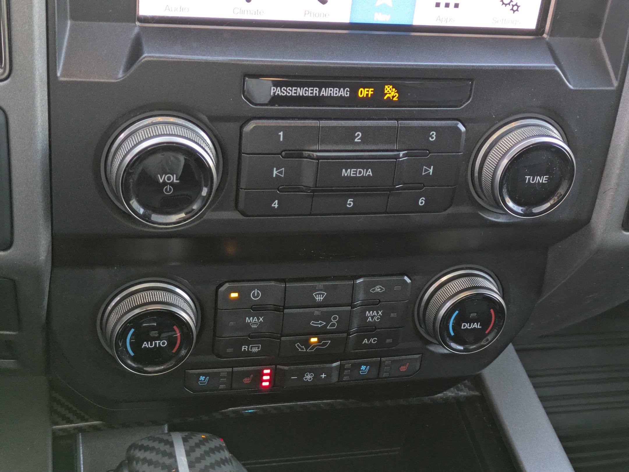 Used 2019 Ford F150 Raptor w/ Equipment Group 802A Luxury image 23