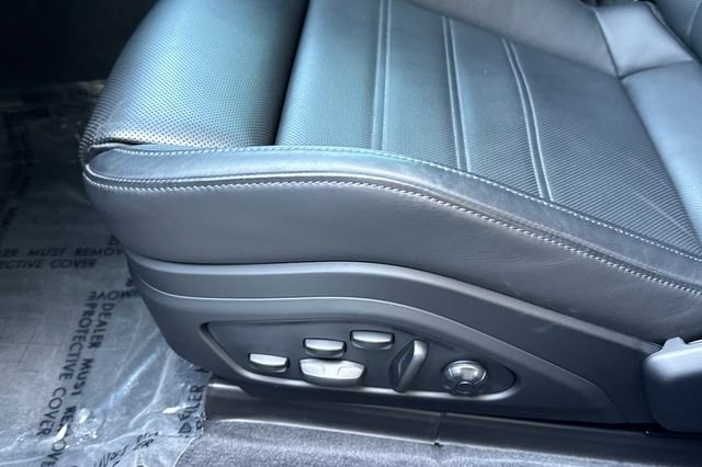 Used 2024 Porsche Panamera RWD image 13