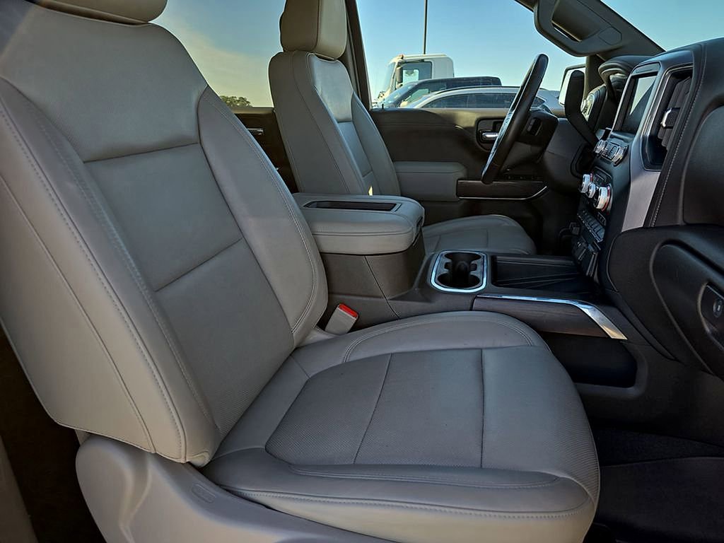 Used 2020 GMC Sierra 1500 SLT RWD image 10