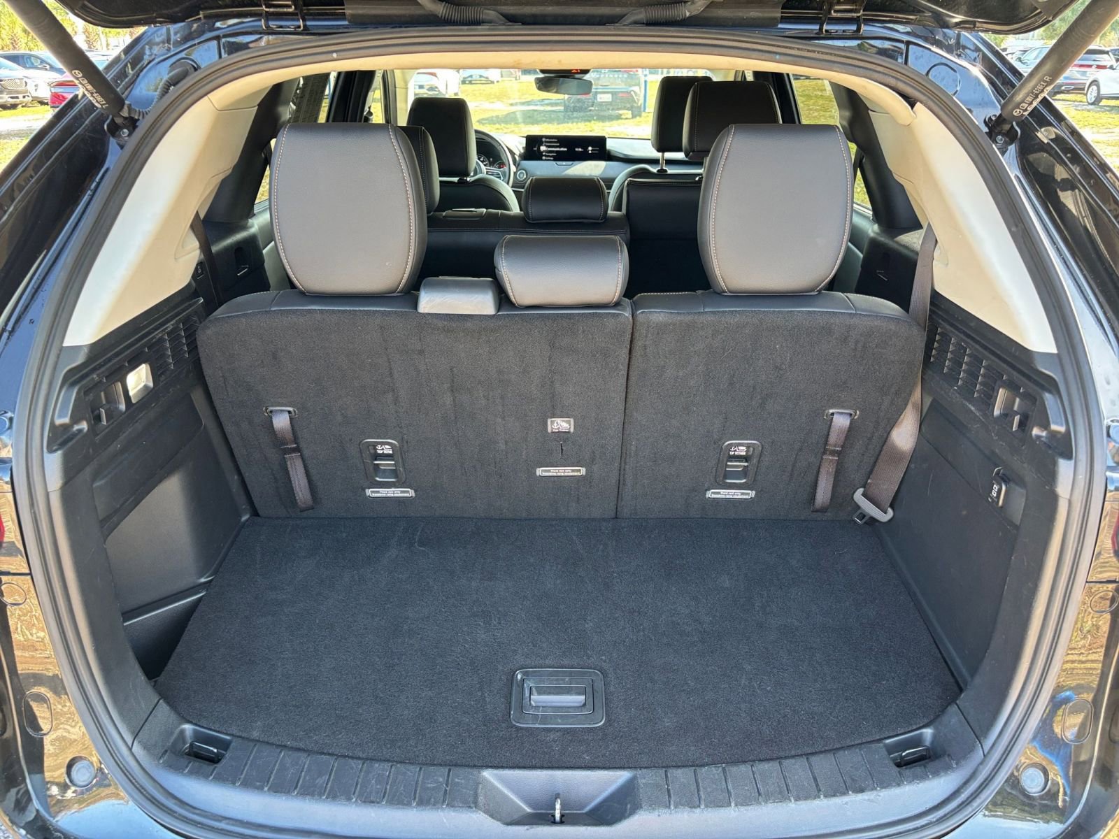 Used 2025 MAZDA CX-90 3.3 Turbo w/ Preferred Package AWD/4WD image 34