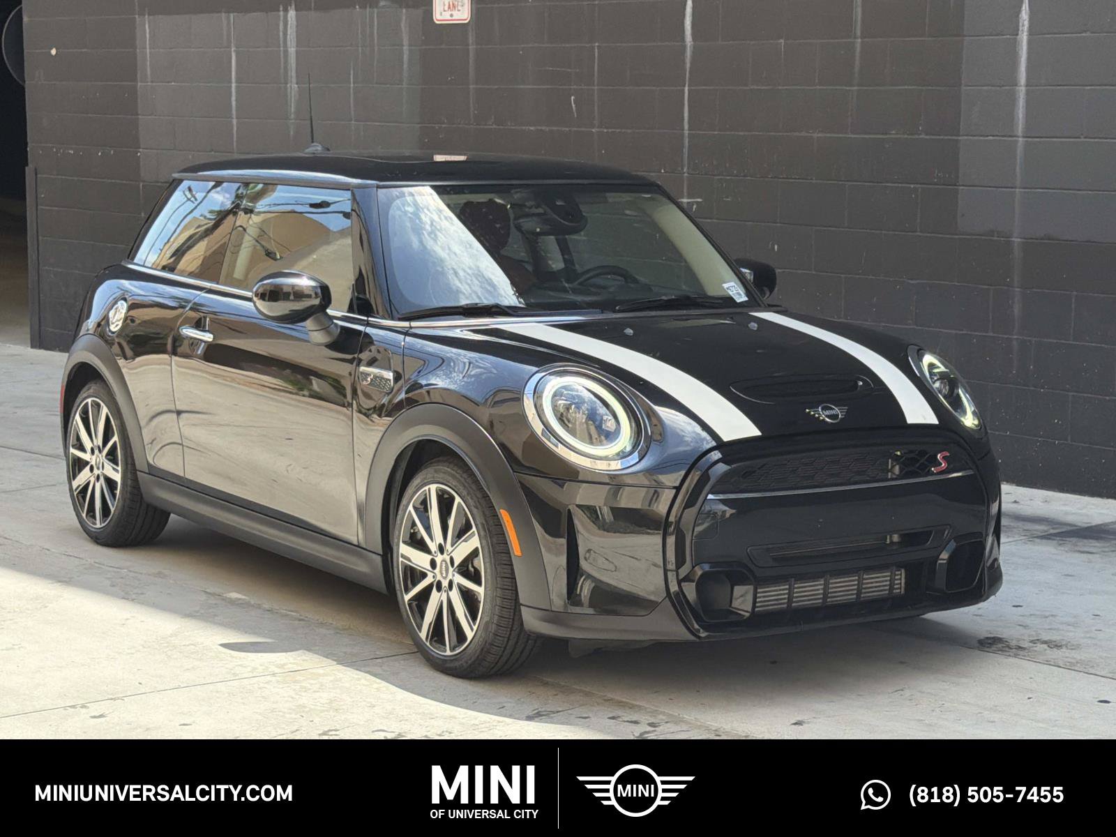 Used 2024 MINI Cooper S w/ Signature Upholstery Package FWD image 1
